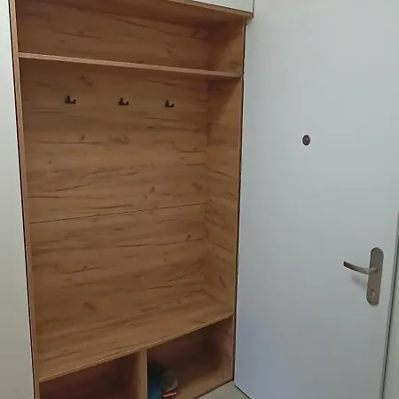 Lumi Zadov Apartament *